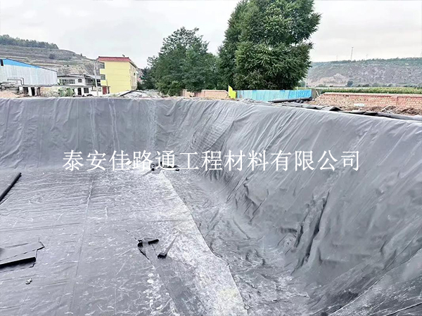 膨潤(rùn)土防水毯搭接總出問(wèn)題？規(guī)范施工步驟看這里